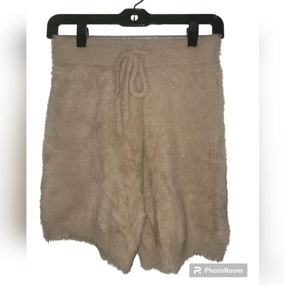 Hidden Brand Faux Fur Teddy Furry Bike Shorts Sz S - Picture 3 of 5